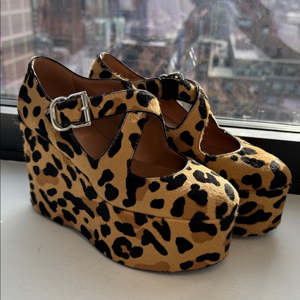Alaïa 110 leopard-print calf hair platform wedge pumps